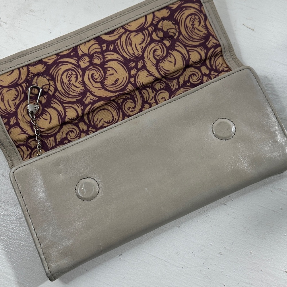 HOBO International taupe/beige long leather wallet Clutch - Picture 3 of 6